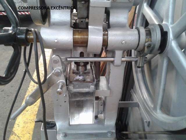 Compressora de Comprimido